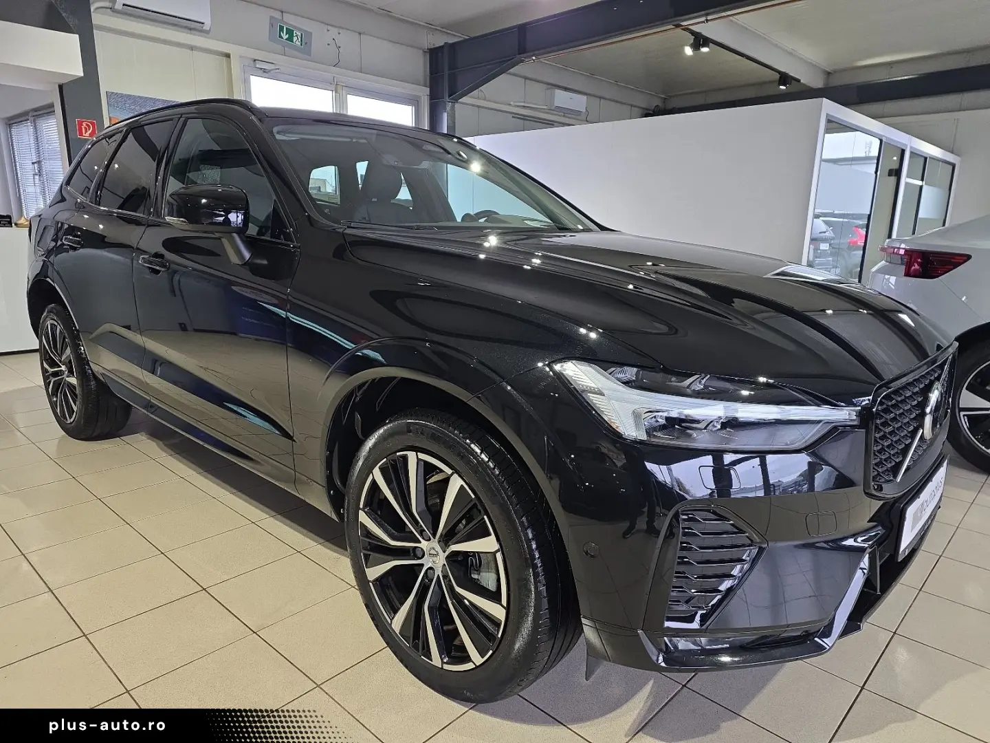 VOLVO XC60 B5 Ultimate Dark AWD B&W FourC 360  WinterP