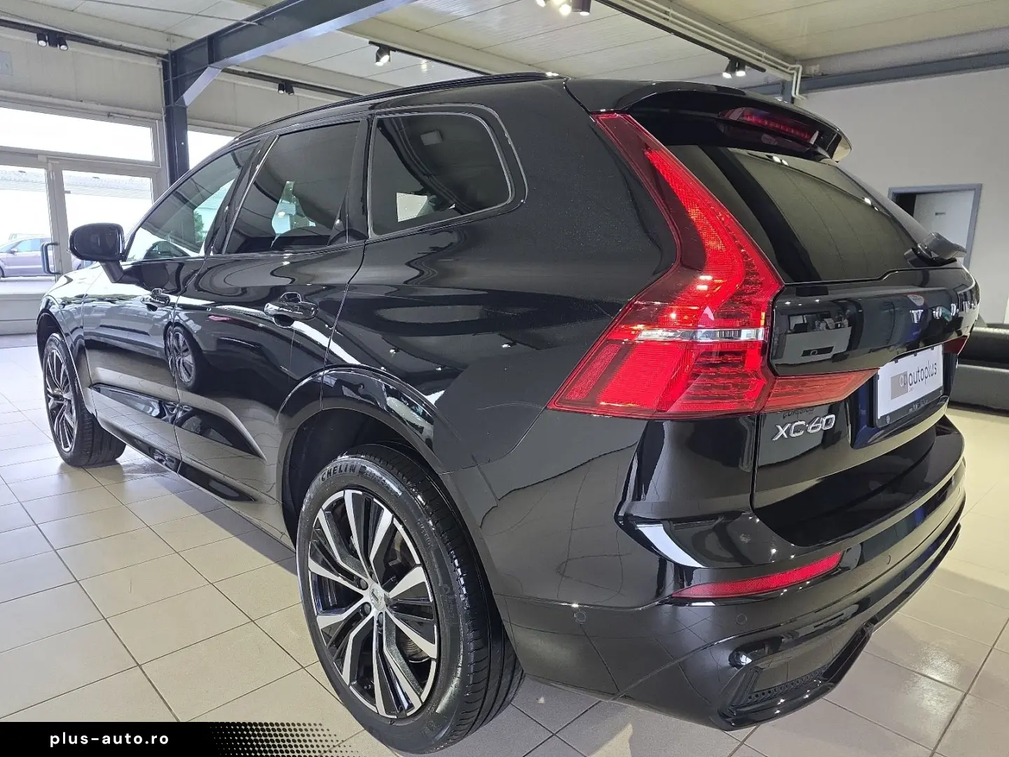 VOLVO XC60 B5 Ultimate Dark AWD B&W FourC 360  WinterP