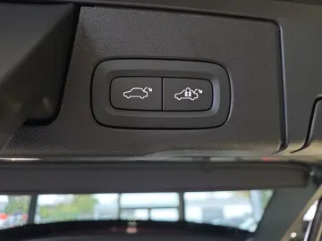 VOLVO XC60 B5 Ultimate Dark AWD B&W FourC 360  WinterP