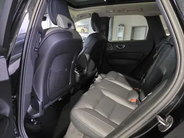 VOLVO XC60 B5 Ultimate Dark AWD B&W FourC 360  WinterP