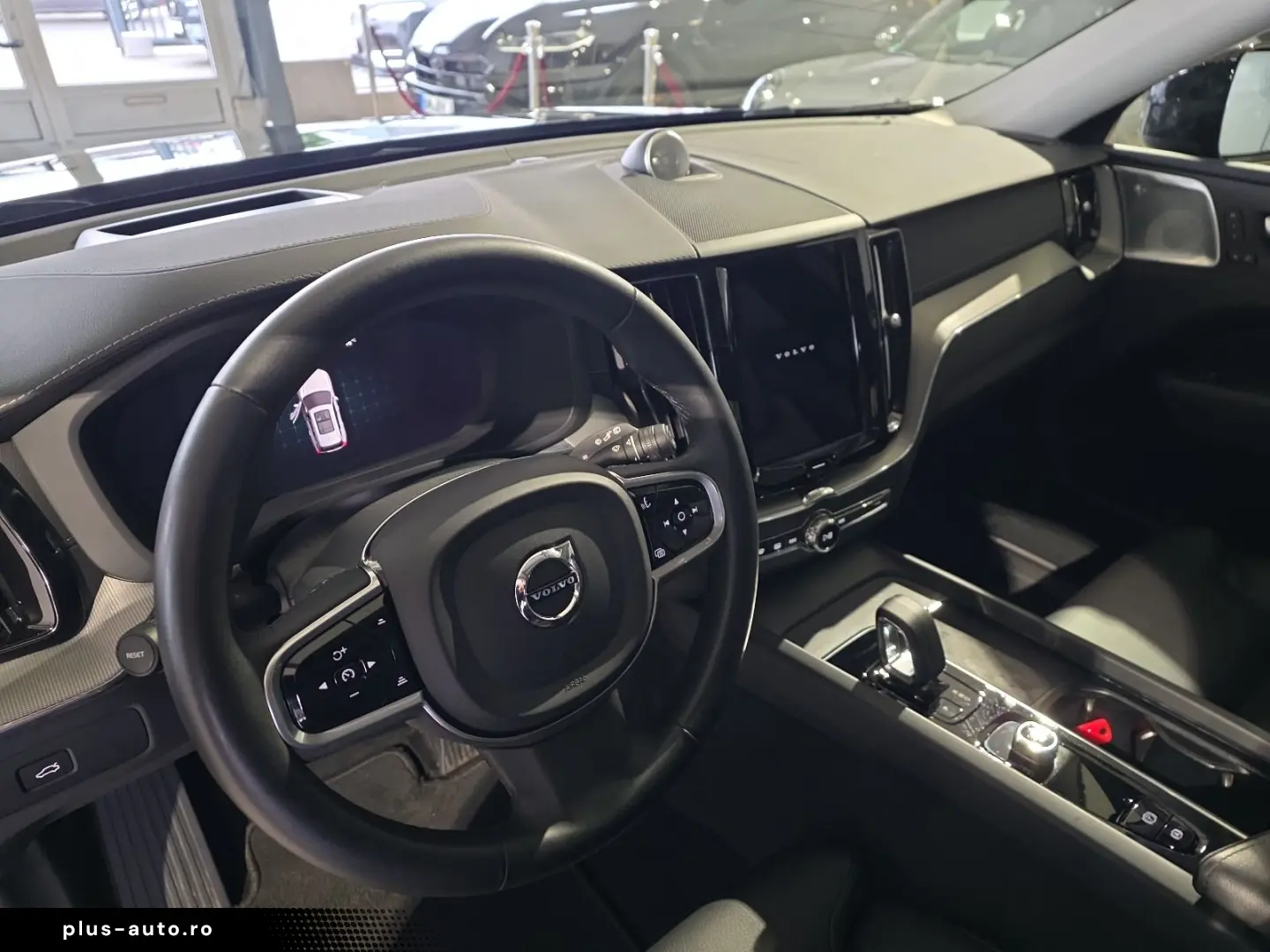 VOLVO XC60 B5 Ultimate Dark AWD B&W FourC 360  WinterP