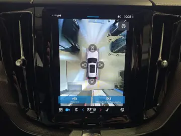 VOLVO XC60 B5 Ultimate Dark AWD B&W FourC 360  WinterP