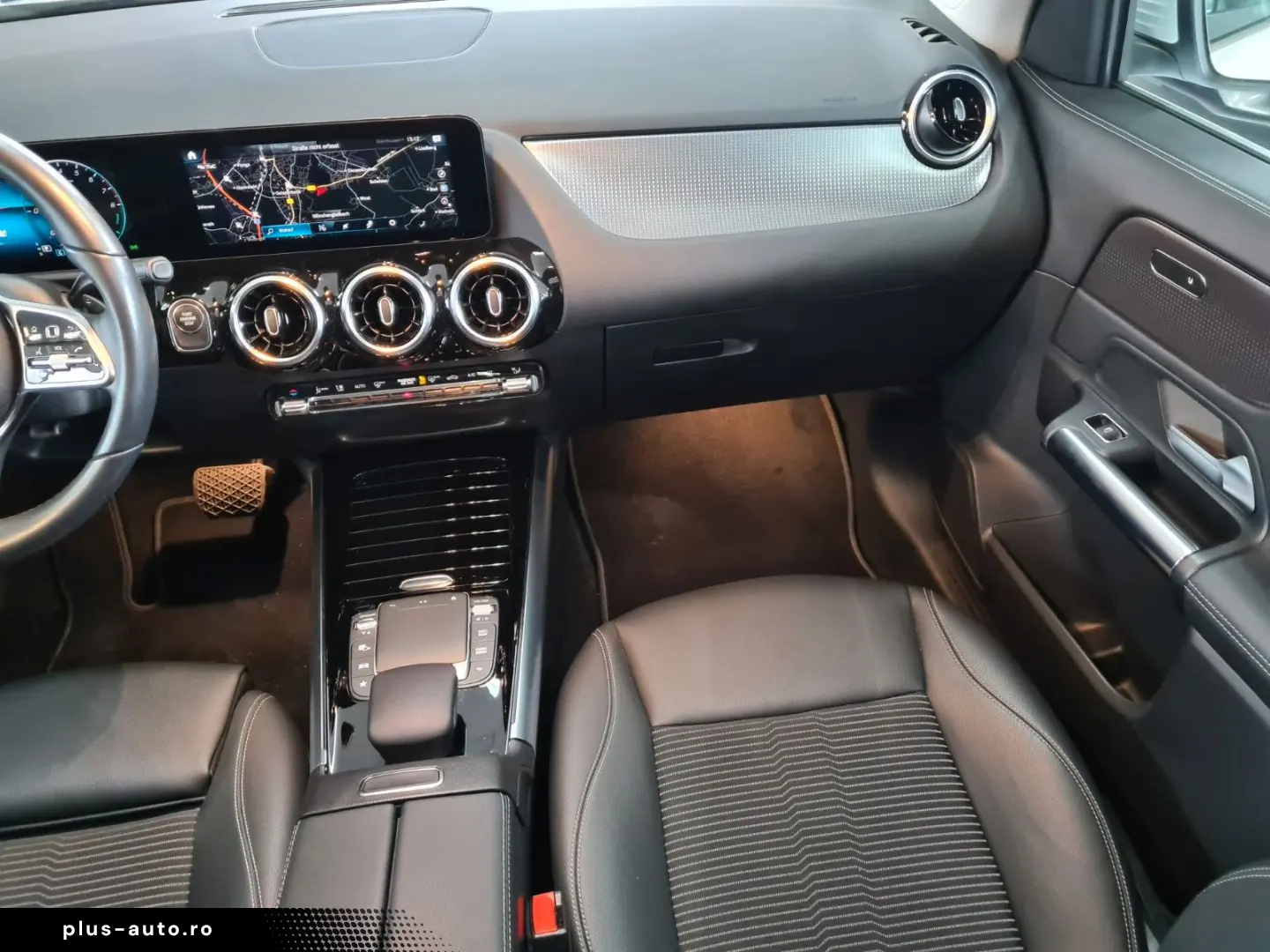 MERCEDES-BENZ GLA 250e 8G Progressive Pano Navi LED &hellip;