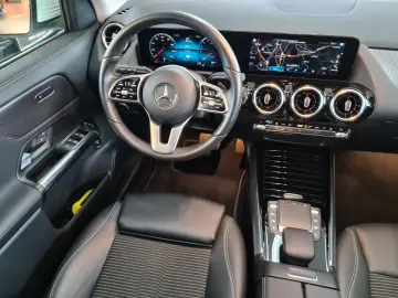 MERCEDES-BENZ GLA 250e 8G Progressive Pano Navi LED &hellip;