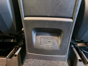 MERCEDES-BENZ GLA 250e 8G Progressive Pano Navi LED &hellip;