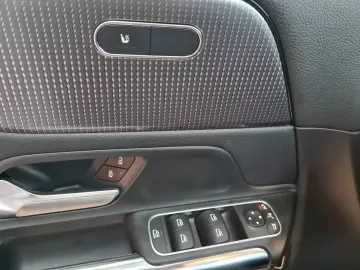 MERCEDES-BENZ GLA 250e 8G Progressive Pano Navi LED &hellip;