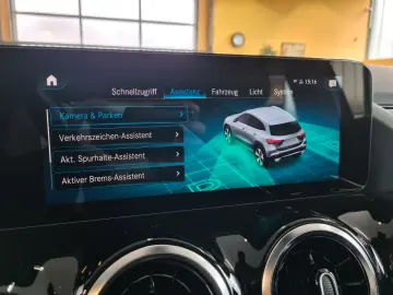 MERCEDES-BENZ GLA 250e 8G Progressive Pano Navi LED &hellip;