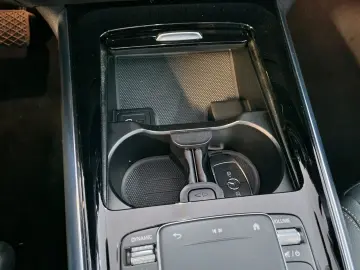 MERCEDES-BENZ GLA 250e 8G Progressive Pano Navi LED &hellip;