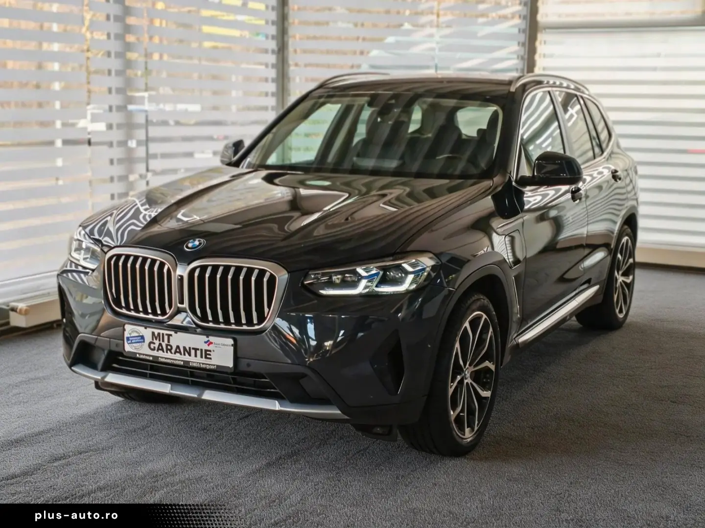 BMW X3xD30e LASER KAM Head-Up AHK  Unfallfrei