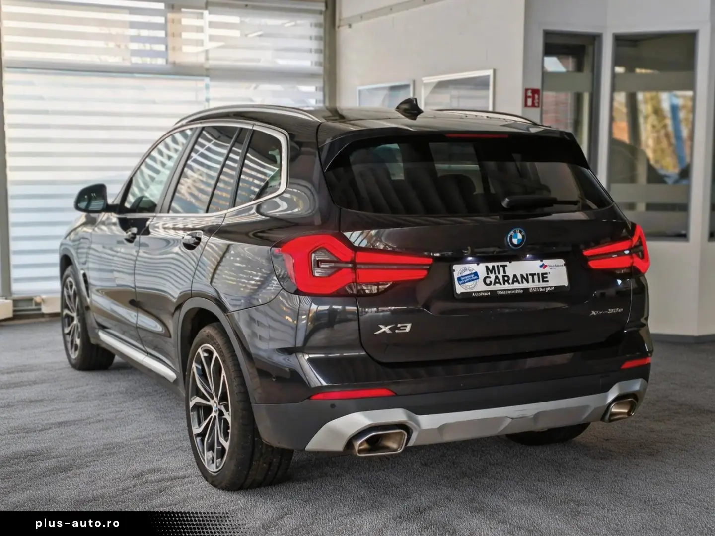 BMW X3xD30e LASER KAM Head-Up AHK  Unfallfrei