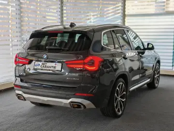 BMW X3xD30e LASER KAM Head-Up AHK  Unfallfrei