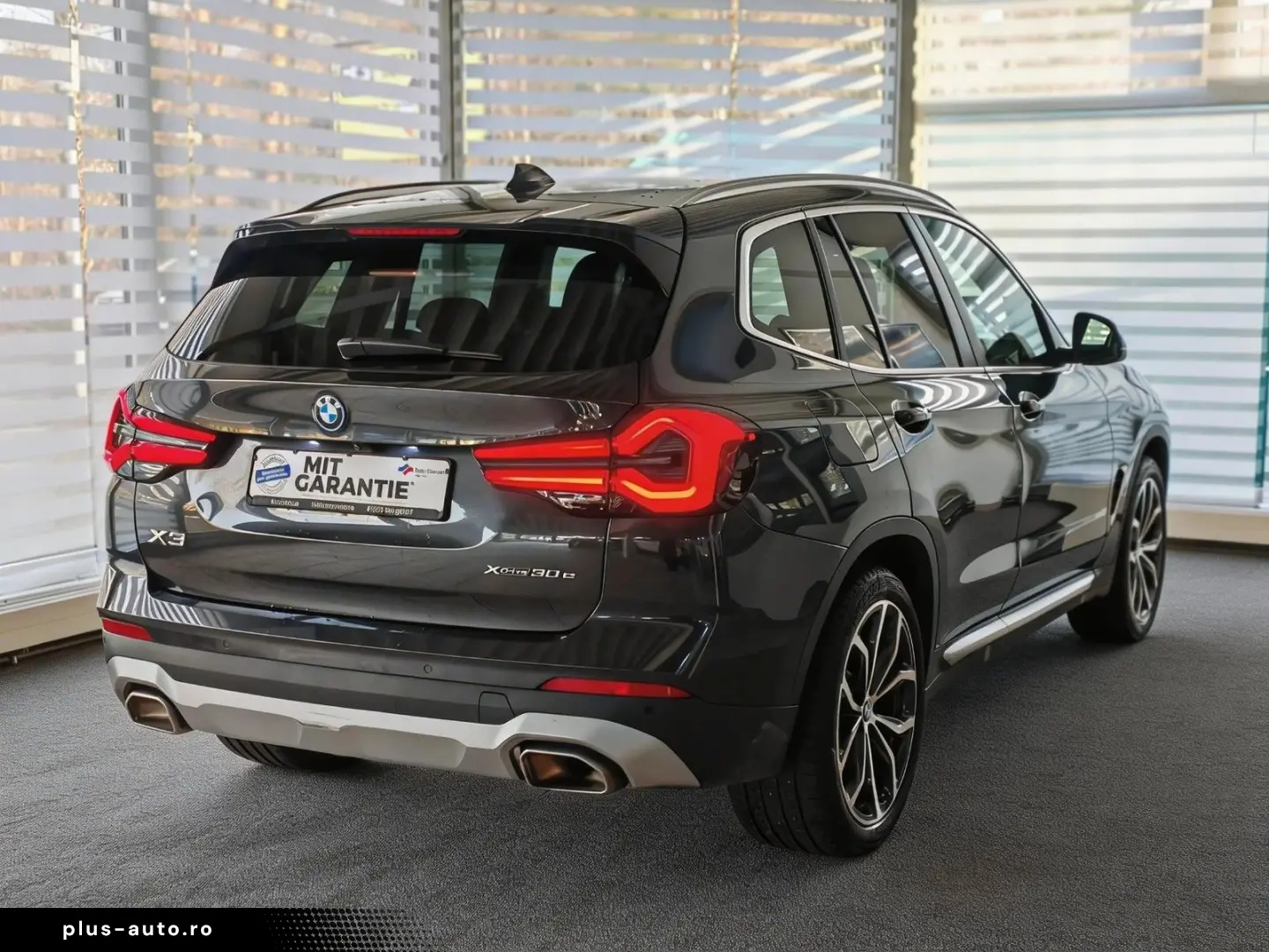 BMW X3xD30e LASER KAM Head-Up AHK  Unfallfrei