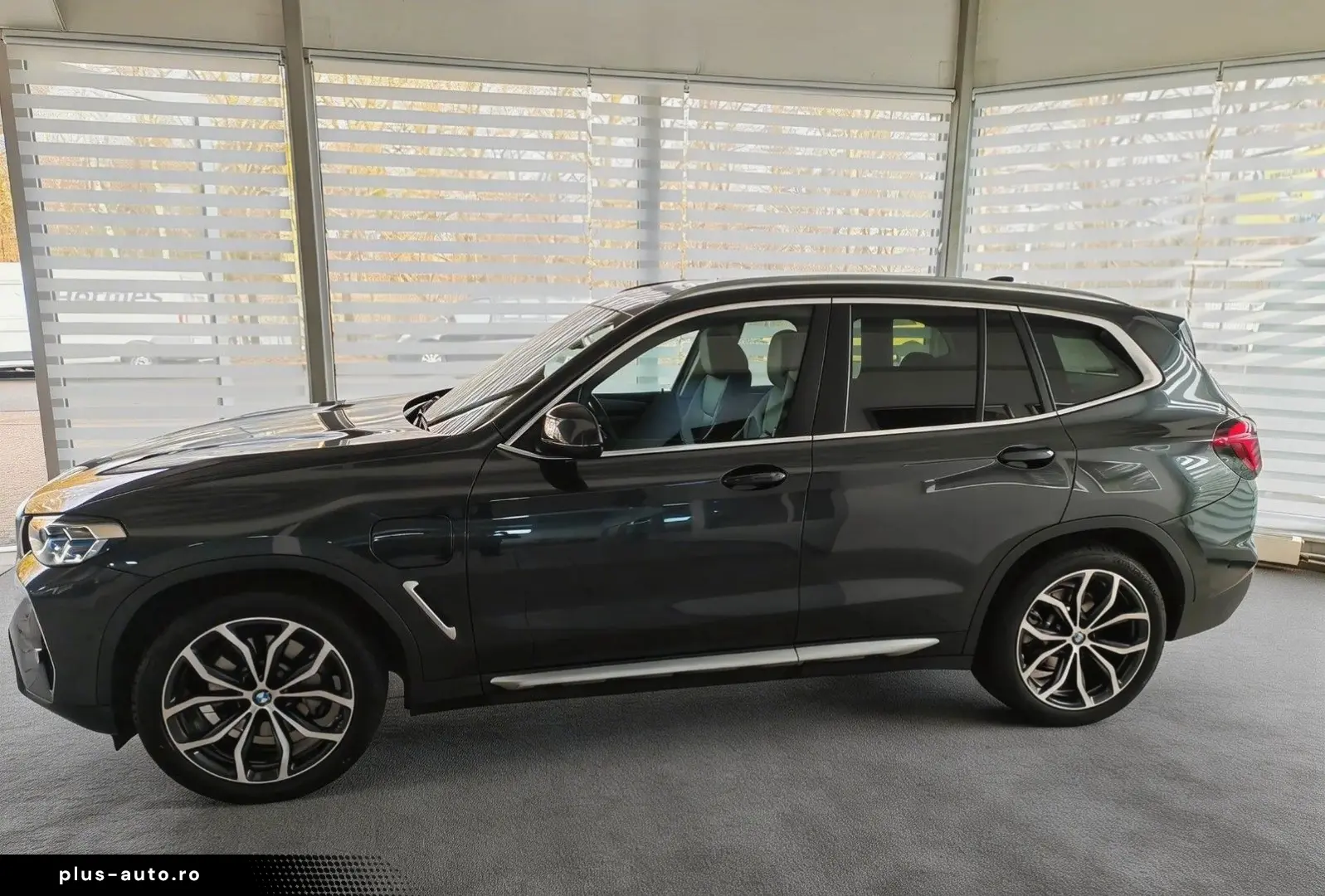 BMW X3xD30e LASER KAM Head-Up AHK  Unfallfrei