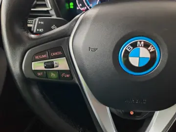 BMW X3xD30e LASER KAM Head-Up AHK  Unfallfrei