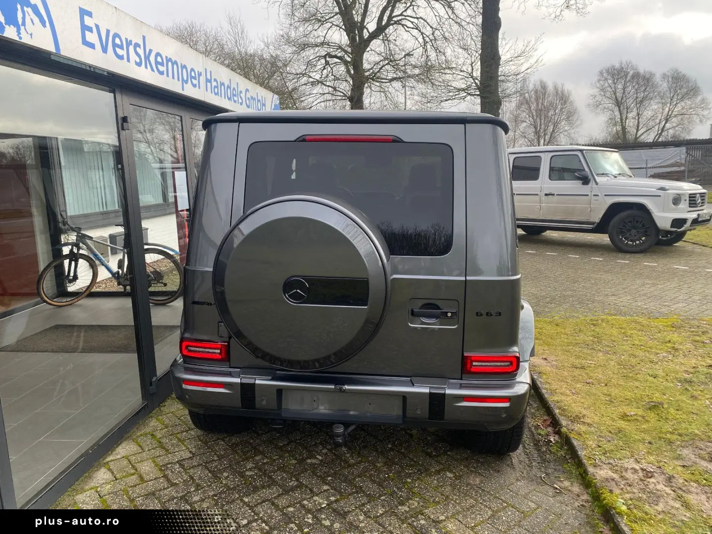 MERCEDES-BENZ G 63 AMG MY2025 Carbon Fond TV A22
