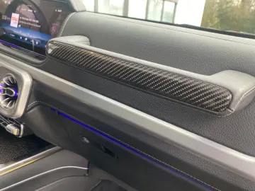 MERCEDES-BENZ G 63 AMG MY2025 Carbon Fond TV A22