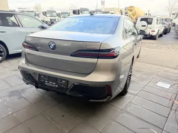 BMW 750 e xDrive
