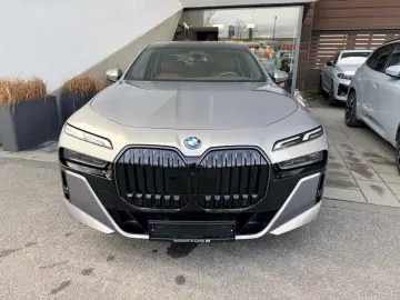 BMW 750 e xDrive