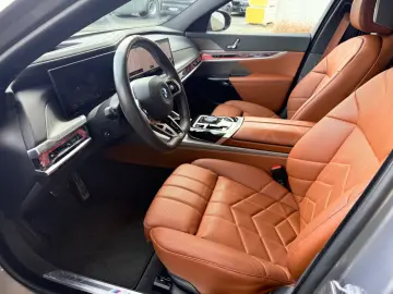 BMW 750 e xDrive