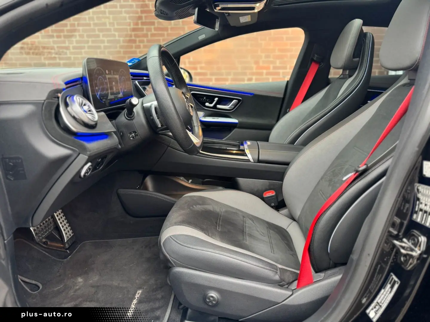 MERCEDES-BENZ EQE 350 AMGLINE PANO