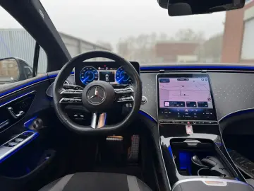 MERCEDES-BENZ EQE 350 AMGLINE PANO