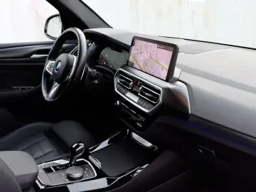 BMW X3 xDr 30d M-SPORT 21Z AHK StHz INDIVIDUAL ACC