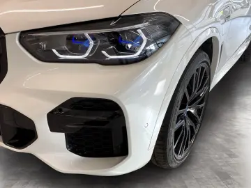 BMW X5 xDrive45e M Sport Massage AHK Head-Up Laser