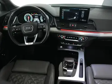 Audi Q5 55 TFSIe quattro S tronic S line AHK B&O