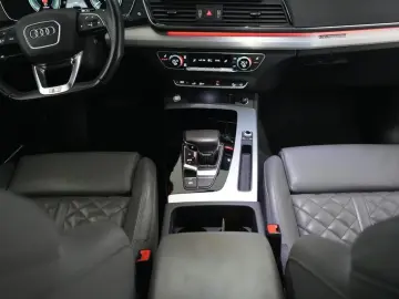 Audi Q5 55 TFSIe quattro S tronic S line AHK B&O