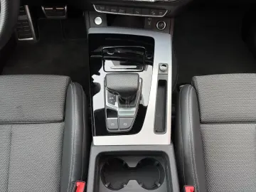 Audi Q5 2.0TDI S-LINE QUATTRO PANO MATRIX