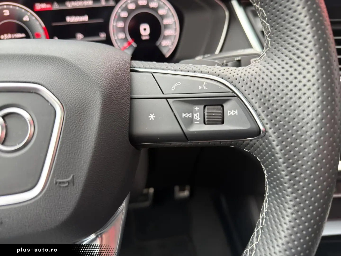 Audi Q5 2.0TDI S-LINE QUATTRO PANO MATRIX