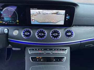 MERCEDES-BENZ E 200 Coupe NIGHT-PAKET AMG-LINE CAM