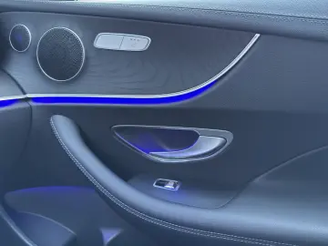 MERCEDES-BENZ E 200 Coupe NIGHT-PAKET AMG-LINE CAM