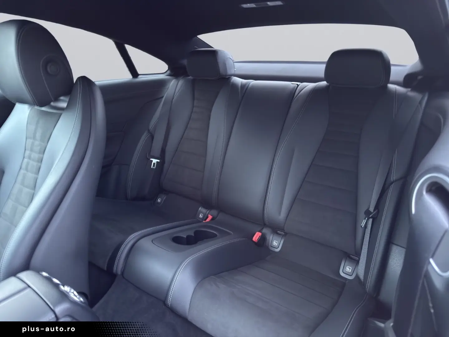 MERCEDES-BENZ E 200 Coupe NIGHT-PAKET AMG-LINE CAM