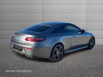 Mercedes-Benz Classe E -  Coupe E Coupe 220