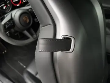 PORSCHE 992 911 Carrera GTS Schiebe- Hubdach BOSE SHZ