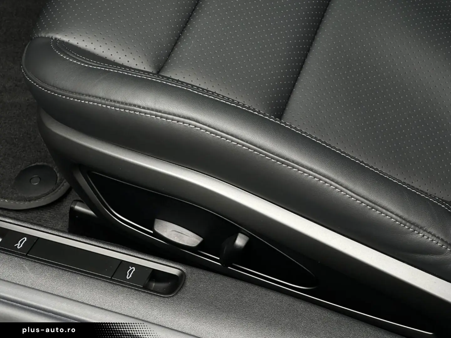 PORSCHE 992 911 Carrera GTS Schiebe- Hubdach BOSE SHZ