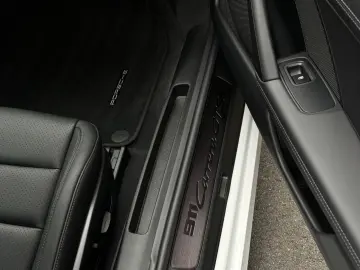 PORSCHE 992 911 Carrera GTS Schiebe- Hubdach BOSE SHZ