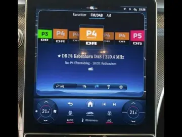 MERCEDES-BENZ C 300 e 2x AMG Digital LED 360K Widescr Distr