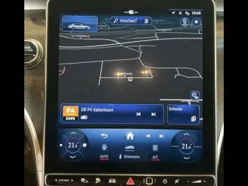 MERCEDES-BENZ C 300 e 2x AMG Digital LED 360K Widescr Distr