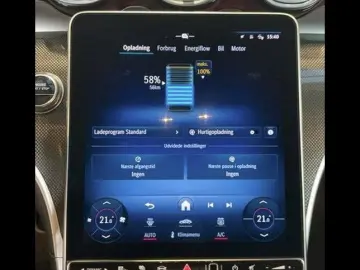 MERCEDES-BENZ C 300 e 2x AMG Digital LED 360K Widescr Distr