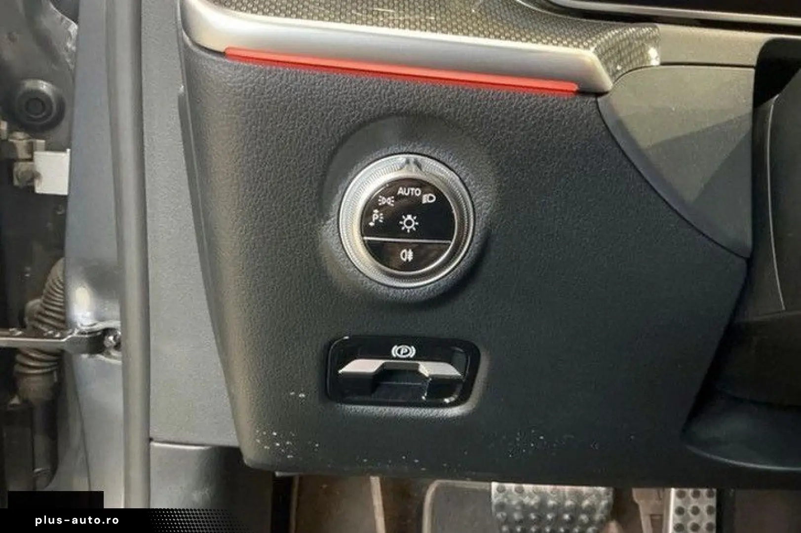 MERCEDES-BENZ C 300 e 2x AMG Digital LED 360K Widescr Distr