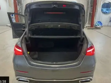 MERCEDES-BENZ C 300 e 2x AMG Digital LED 360K Widescr Distr