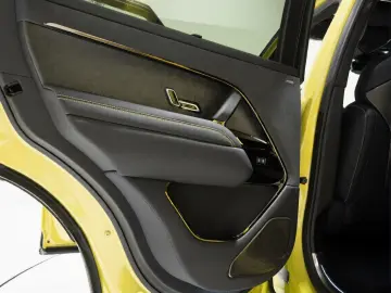 Land Rover Range Rover Sport P635 SV Celestial Sol AWD