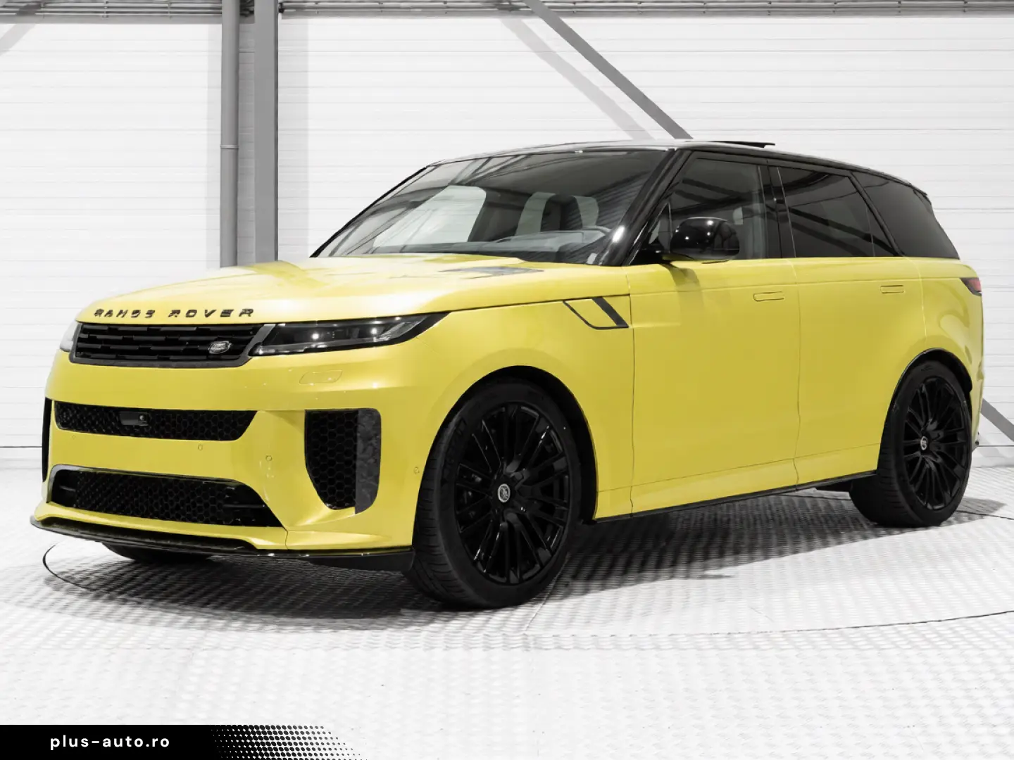 Land Rover Range Rover Sport P635 SV Celestial Sol AWD