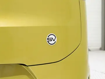 Land Rover Range Rover Sport P635 SV Celestial Sol AWD