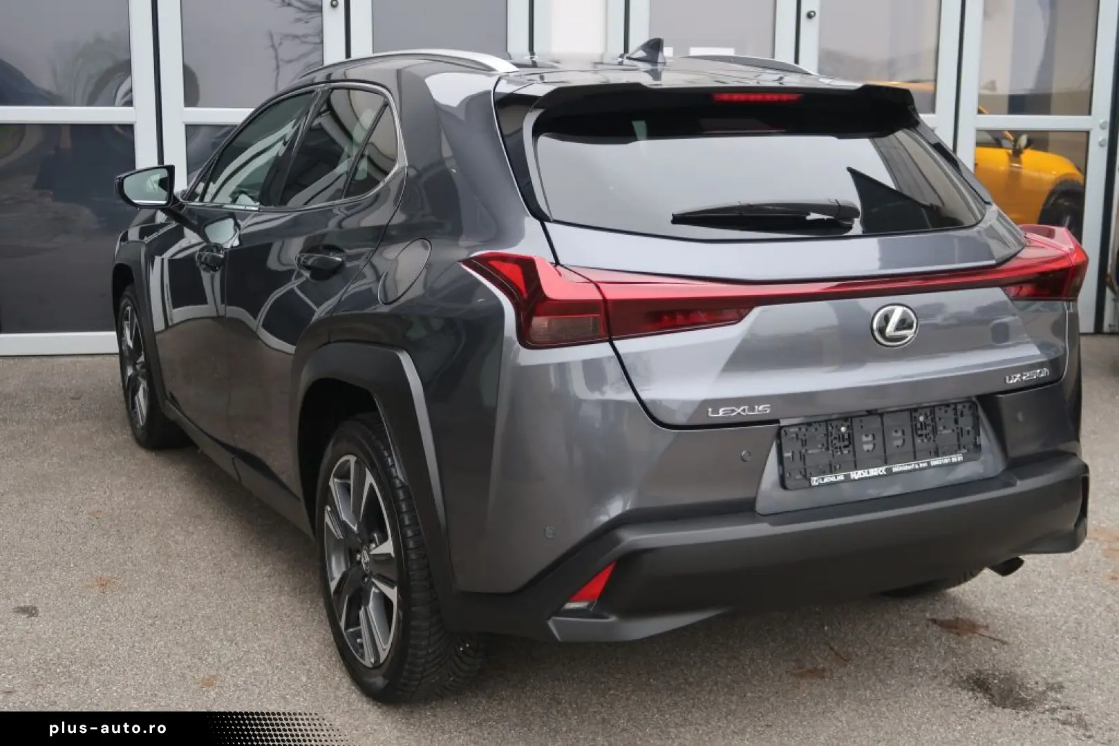 LEXUS UX 250h Style Edition