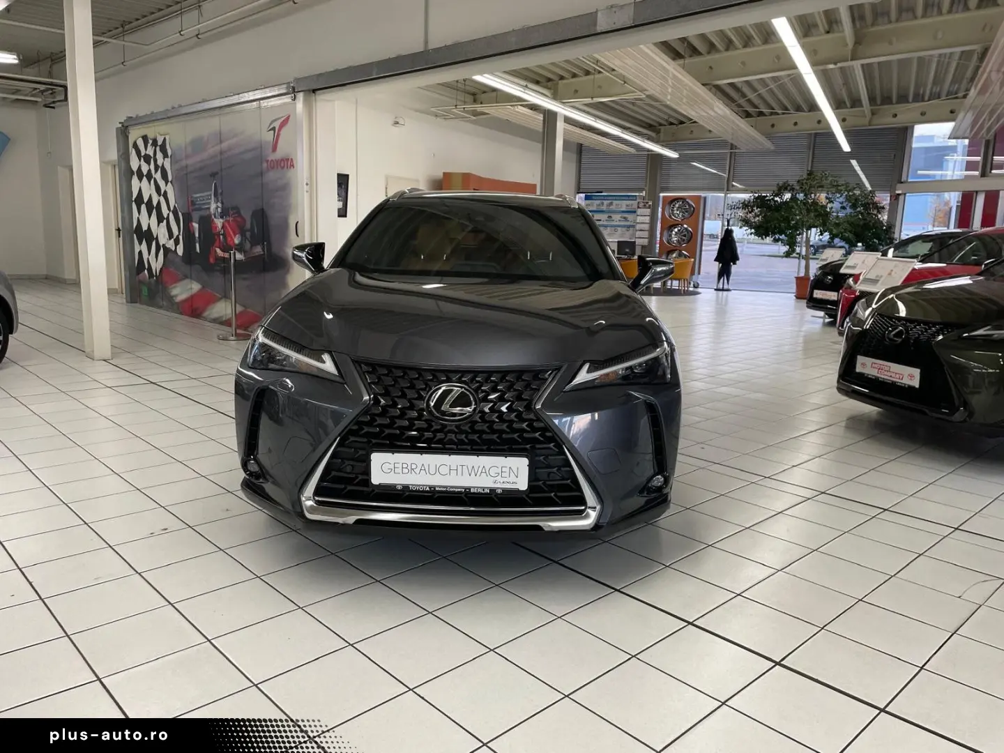 LEXUS UX 250h  Style Edition