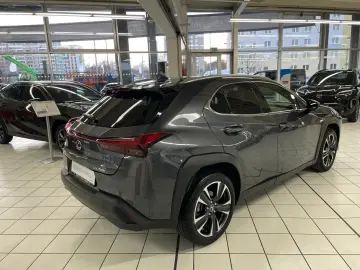 LEXUS UX 250h  Style Edition