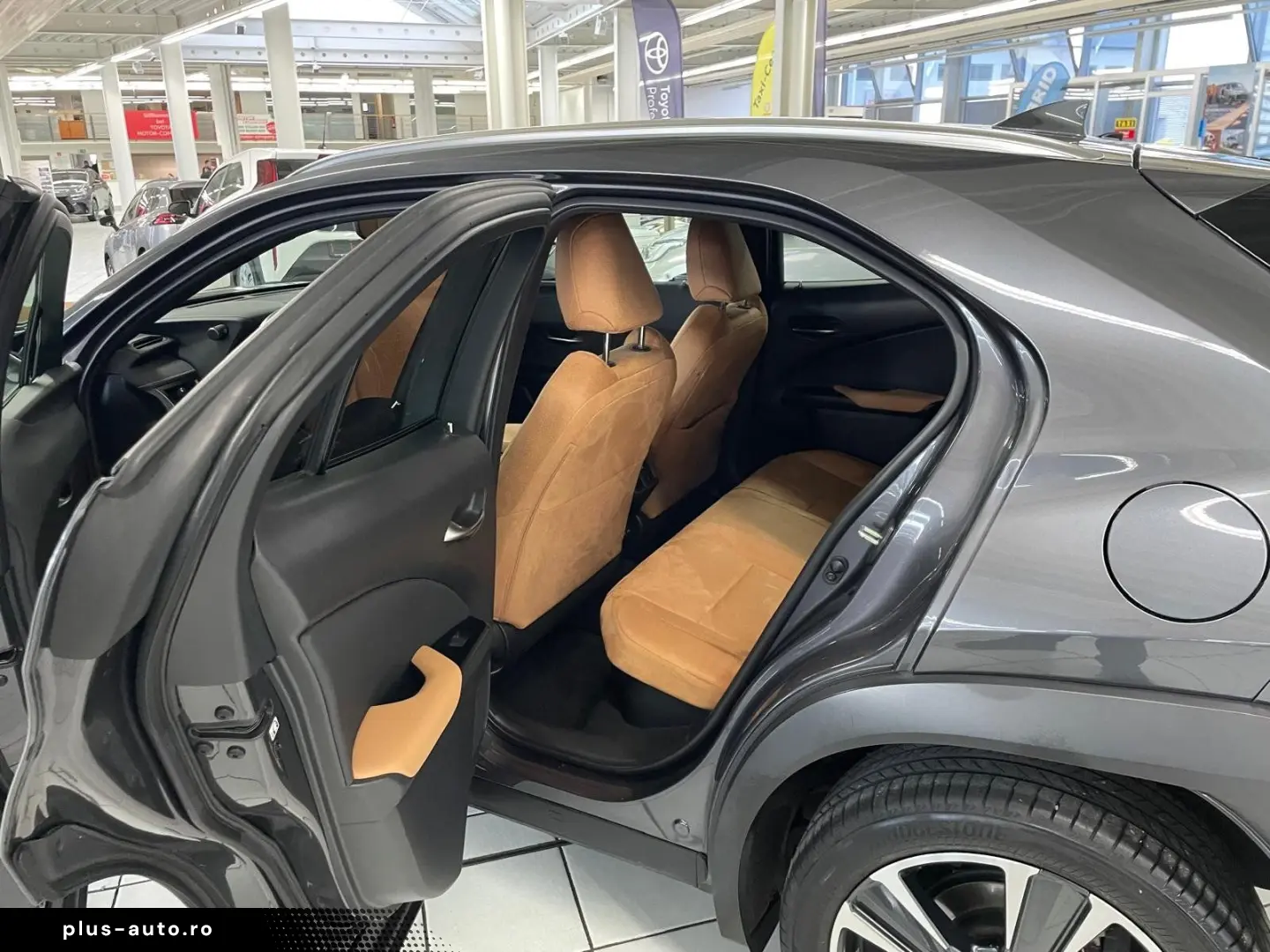 LEXUS UX 250h  Style Edition